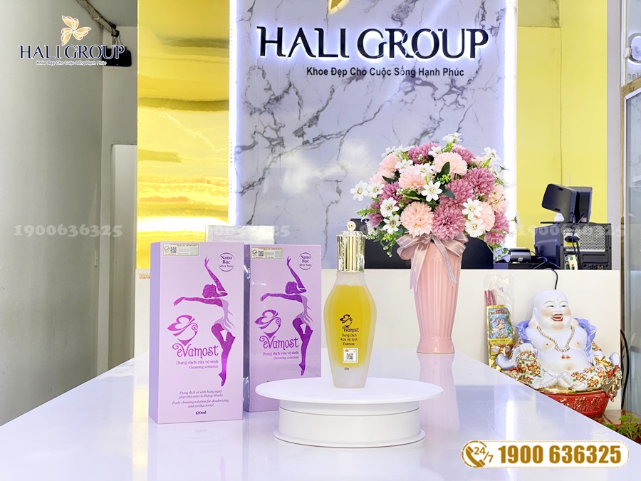 Dung dịch vệ sinh phụ nữ Evamost Nhã Phương giá bao nhiêu tiền?